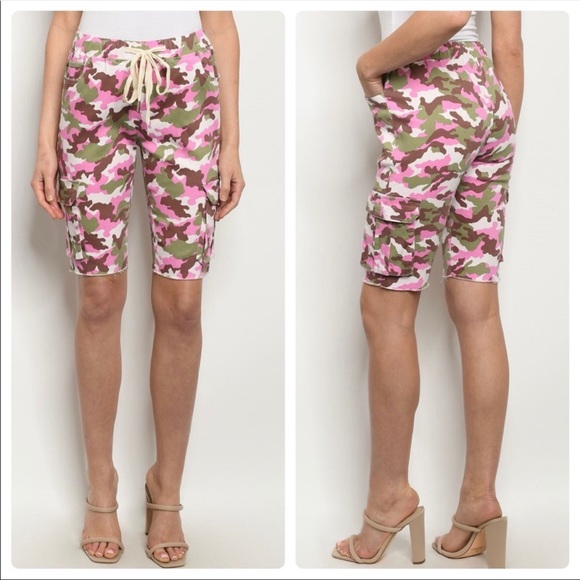 Cool Camouflaged Shorts / Last Pair! - Picture 2 of 8